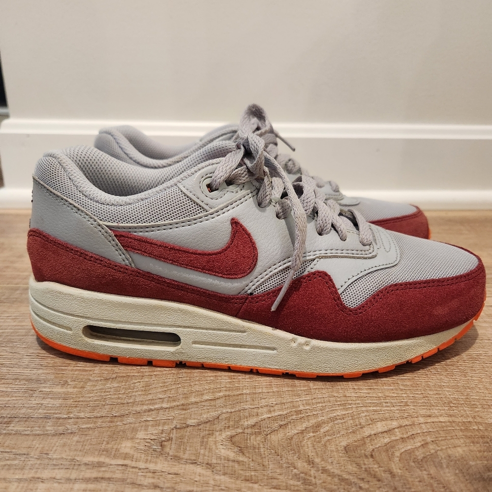 Nike Air Max 1 Women's US 7 Gray Burgundy Team Red Orange Sneakers 599820-015 Is